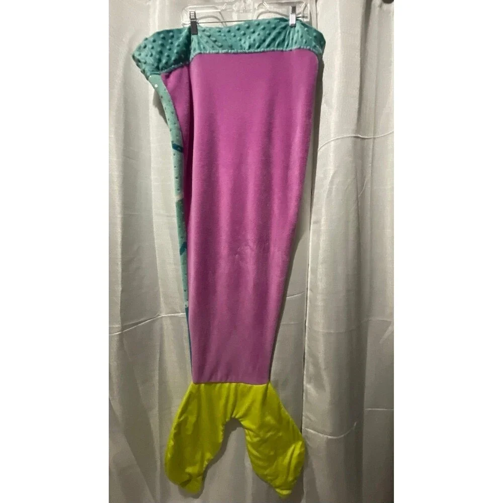 Mermaid Tail wearable Blanket - Blankie tails Green and yellow for teen